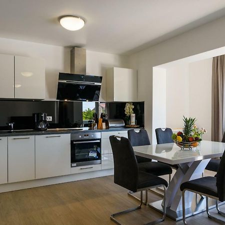 Apartments Apollo โตรกีร์ ภายนอก รูปภาพ